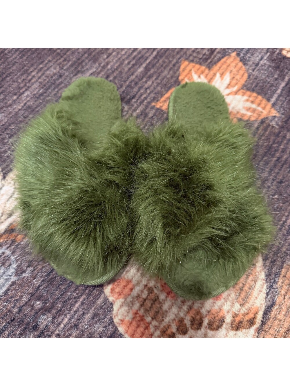 Fenty Green Fuzzy Slippers Size 8/9